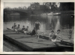 Andy Bowering RHS, Tony Aucott sitting, Me (Bob Woolsey) standing, Steve Quarndon (cox), Chris Savage squatting far LHS